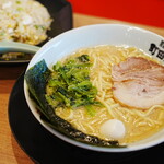 町田商店 - チャーハンセット (￥1,250)