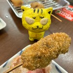 串かつ・たこ焼き 味の大丸 - ホルモン串　143円（税込）