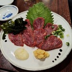  お座敷旬彩美食 夢吉 - 馬刺し880円?ぐらい