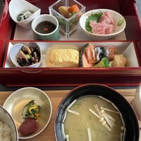 生簀割烹　海幸 - 