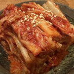 炭火焼肉　仁 - キムチ 500円。