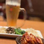 炭火焼肉　仁 - キムチ 500円。