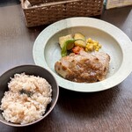バルバルキッチンアメリ - ランチ：ジンジャーパイナップルソースで食べる角煮(¥1,400)