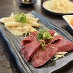 炭火焼肉 にく式 すすきの店 - 