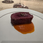 Itsuki - ◆蝦夷鹿のカツレツ
      トマトとパプリカのソース
      グリーンペッパー　夏の鹿は赤身が濃く美味♡