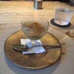 Itsuki - ◆蝦夷バフン雲丹
      貝出汁で煮込んだ冬瓜のピューレ　昆布のジュレ　柑橘　反則級に美味しい一皿でした♡