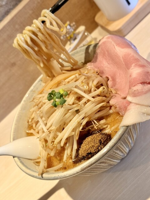 ナミノリビーチ - 吉祥寺/油そば・まぜそば | 食べログ