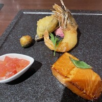 ワカヌイ グリル ダイニング バー 東京 - 