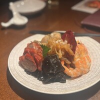 Shanghai Dining 状元樓 - 