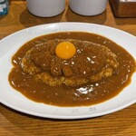 カレー専門店 白銀亭  イトゥビル店 - 豚ヒレカツカレー卵のせ