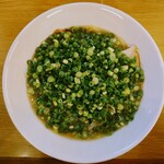 ラーメンまるイ - 令和7年8月 営業時間(18:00〜翌1:00)
ラーメン 税込950円