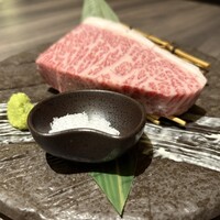 近江うし焼肉 にくTATSU 日本橋室町店 - 