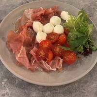 ERUTAN RESTAURANT BAR - 