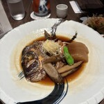 大衆割烹樋口 築町店 - 鯛のあら炊き