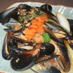 Soi Gapao - ムール貝のガパオ炒め