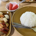 シーラチャーフード - 