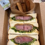 カツとカツサンド たいぜん - 料理写真: