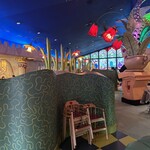 クイーン・オブ・ハートのバンケットホール - 