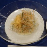 揚州飯店 本店 - 細く切られた野菜と錦糸卵