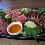 ROCK'N KITCHEN あいたい屋 - 前菜：肉刺し盛り合わせ