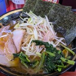 はじめ家 - ラーメンかため濃いめ多め　ネギチャーシュー