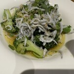 マシガネータ - ブロッコリーとシラスのアーリオオーリオエペペロンチーノ