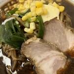 味の大王 - このスープの色の濃さ！