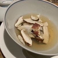 京 静華 - 