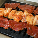 大同苑 - ミックスホルモン