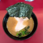 横浜ラーメン 相馬家 - 家系味噌並900円＋海苔100円