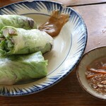 L’Atelier de Stand Banh Mi - ランチに付けられる大山鶏生春巻き、税込み616円/本。写真は2本分です。