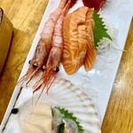 北のどんぶり屋 滝波食堂 - 刺身盛り合わせ