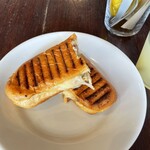 イリス ブレッド&コーヒー - 