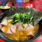 家系総本山 ラーメン 吉村家 - 