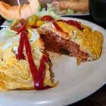 カタヤマ - オムライス断面