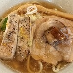 麺スタイル谷本家 - 鶏と豚のチャーシュー