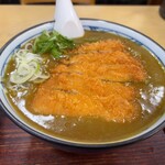 そば処 もりや - 「威容」って感じのカツカレーそば