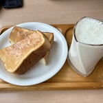 Persimmon Cafe - 服務早餐