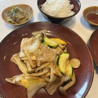 モダンチャイニーズブラッセリ― HALOW - 