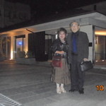 ル　シャン  - 街の灯りにマッチした雰囲気のあるお店たたずまい。