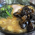 ラーメン 杉田家 - きくらげコリコリ美味かったぁ(ﾟдﾟ)ｳﾏｰ