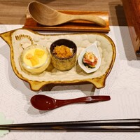道産羊肉割烹 ラムぴりか - 前菜は冷製コーンスープ等