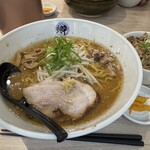 ラーメン 郷 - 