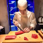 初音鮨 - 第五世代職人　武川周平さん