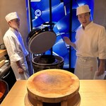 初音鮨 - 炊きたての羽釜のご飯