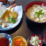 甲州ほうとう小作 - 