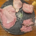 Homemade Ramen 麦苗 - チャーシュー盛　¥800-