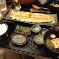 うなぎ家 しば福や - 白焼き膳　いい風味。美味しい。