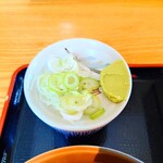 やぶ善 - 薬味も蕎麦と同じ。