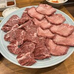 炭火焼肉ホルモンさわいし - 